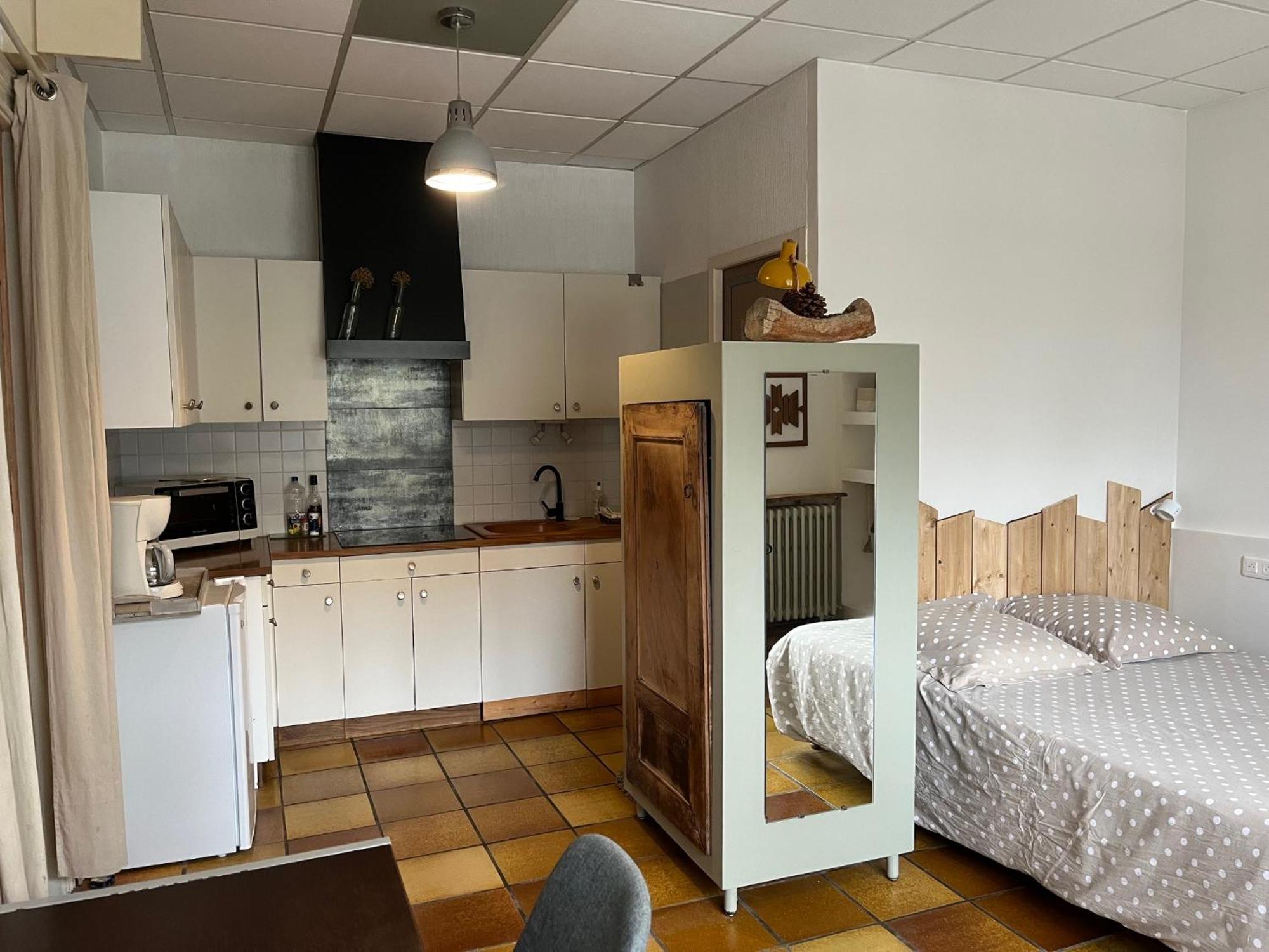 Les Remparts Apartment Luz-Saint-Sauveur Room photo